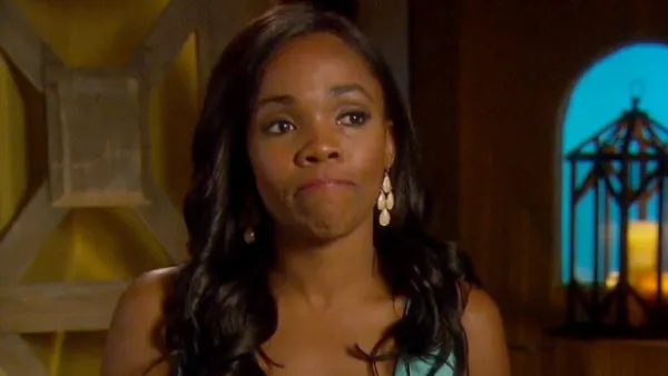 Jasmine g zoom d1504781 2fdc 406f b885 17e12957cc03