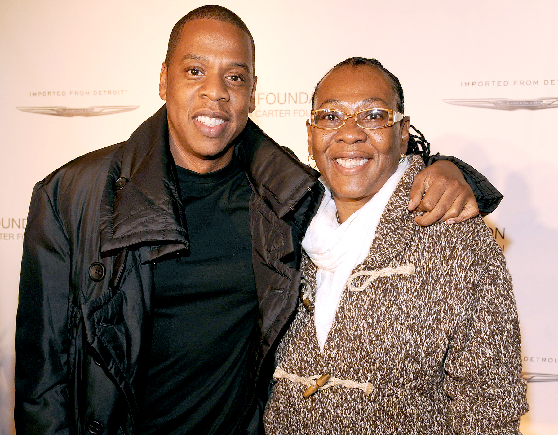 Jay z and gloria cbb8ccf2 8888 4dcf a3b0 43eb4b4337ba