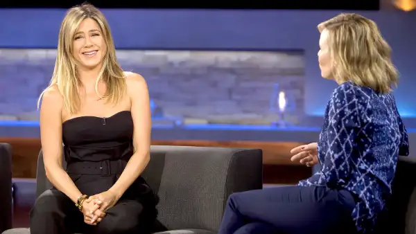 Jen aniston on chelsea lately zoom cb7b3c0d 9732 4231 afa9 35e6c99a60c1