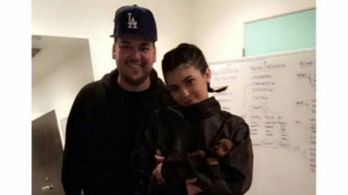 Jenner f7ee695c e9ba 4469 9d15 b52adfa77931