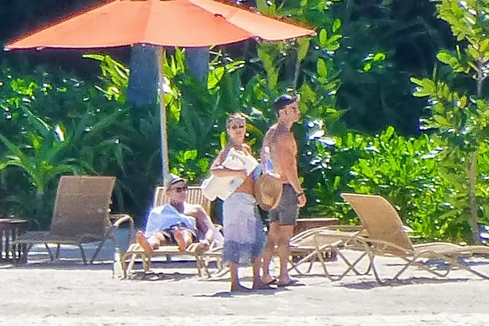 Jennifer Aniston and Justin Theroux