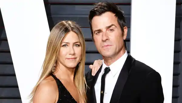 Jennifer aniston justin theroux main e865068b 555b 4e8c 82c6 1a1518dca8dd