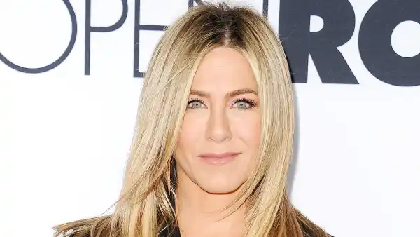 Jennifer Aniston attends the premiere of "Mother's Day" at TCL Chinese Theatre IMAX on April 13, 2016 in Hollywood, California.