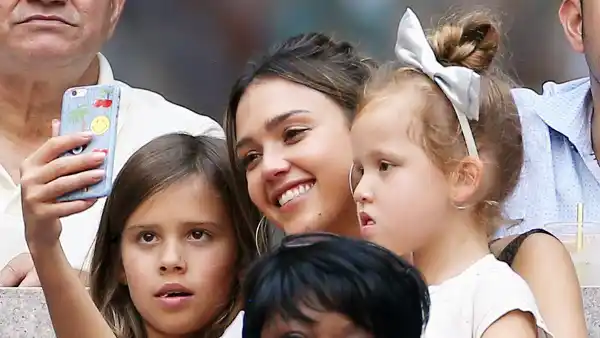 Jessica alba honor haven df313b35 5223 4cd7 98ad 0a5c4ca59999