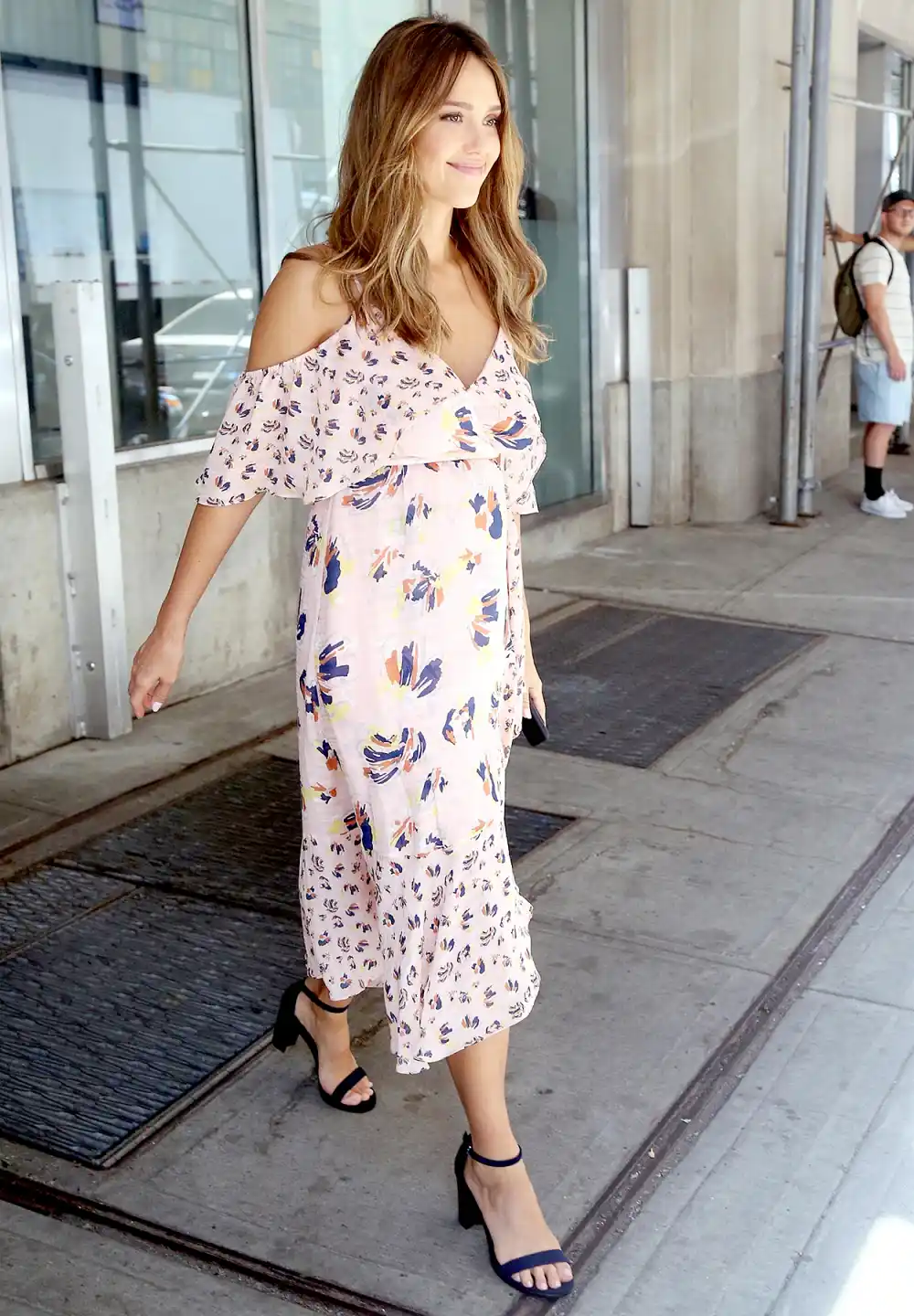 Jessica Alba is looking pretty in pink with a beautiful smile to back it up as her and daughter Haven and her growing baby bump, head out for the afternoon in New York.