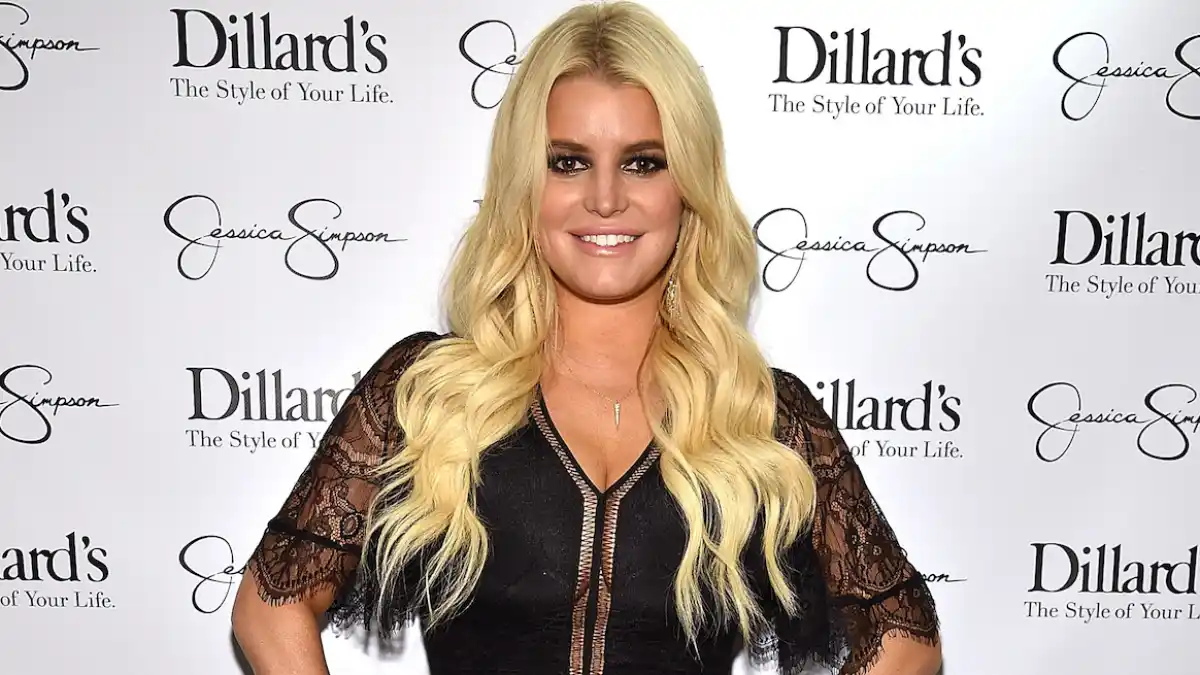 Jessica Simpson celebrates 37th birthday with topless photo