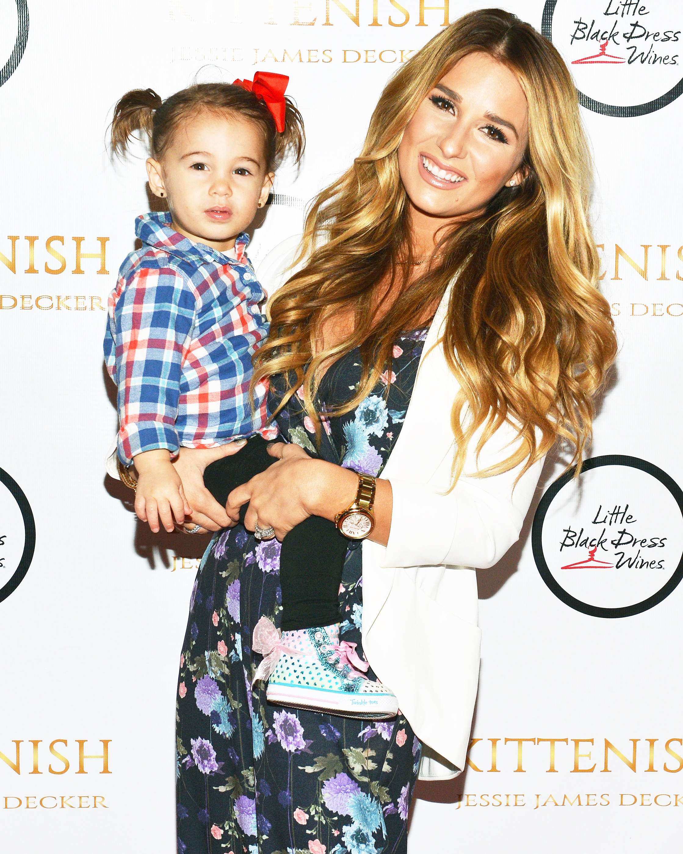 Jessie James Decker and Vivianne Rose Decker