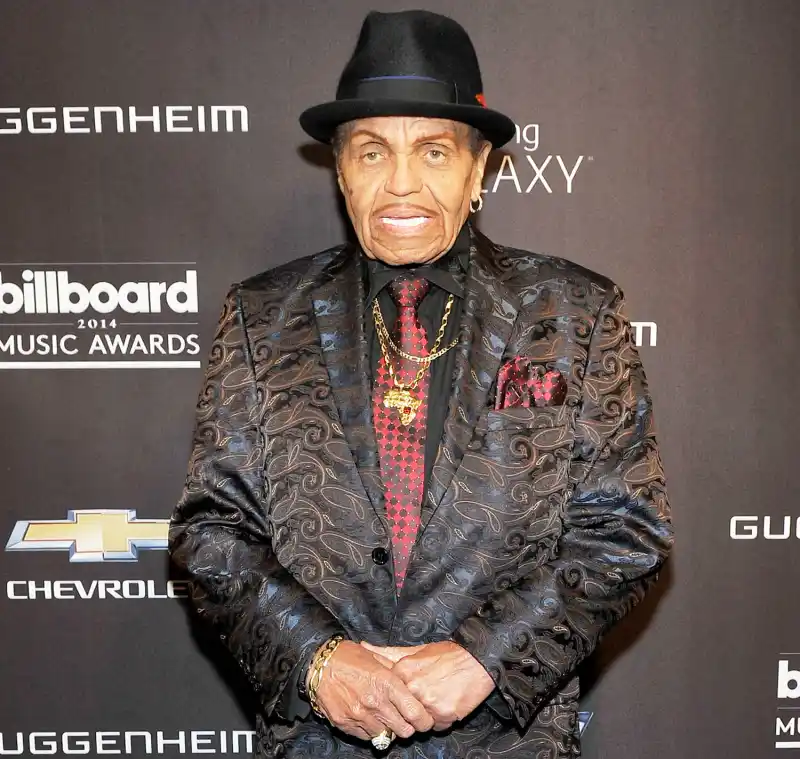 Joe Jackson Dead