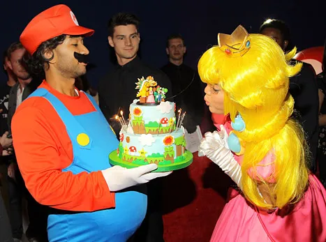 chrissy teigen bday cake