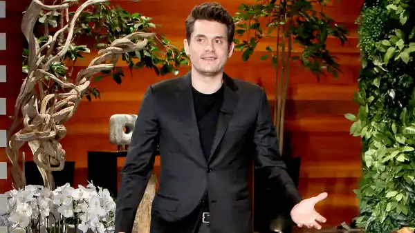 John mayer zoom bd38d561 22ab 4a72 b07f 4581f48e4869