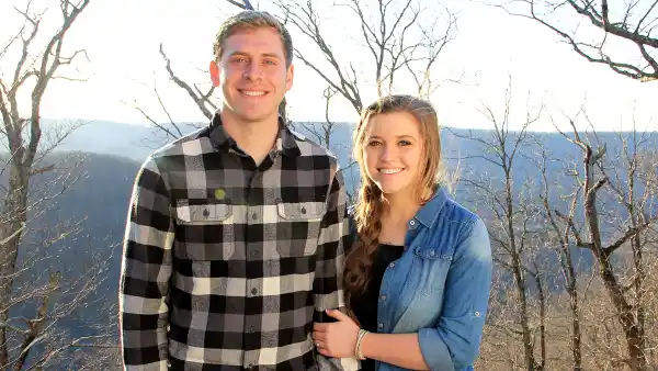 Joy anna duggar austin forsyth zoom b2981a94 b55c 4aa9 aab6 097a7f988538