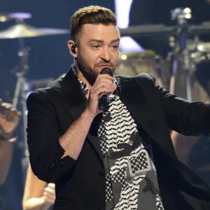 Justin Timberlake took a bashing on Twitter after trying to congratulate Jesse Williams.
