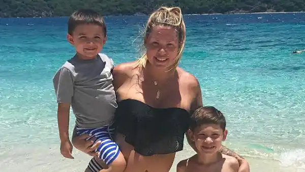 Kailyn Lowry bikini kids