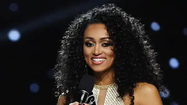 Kara McCullough Miss USA