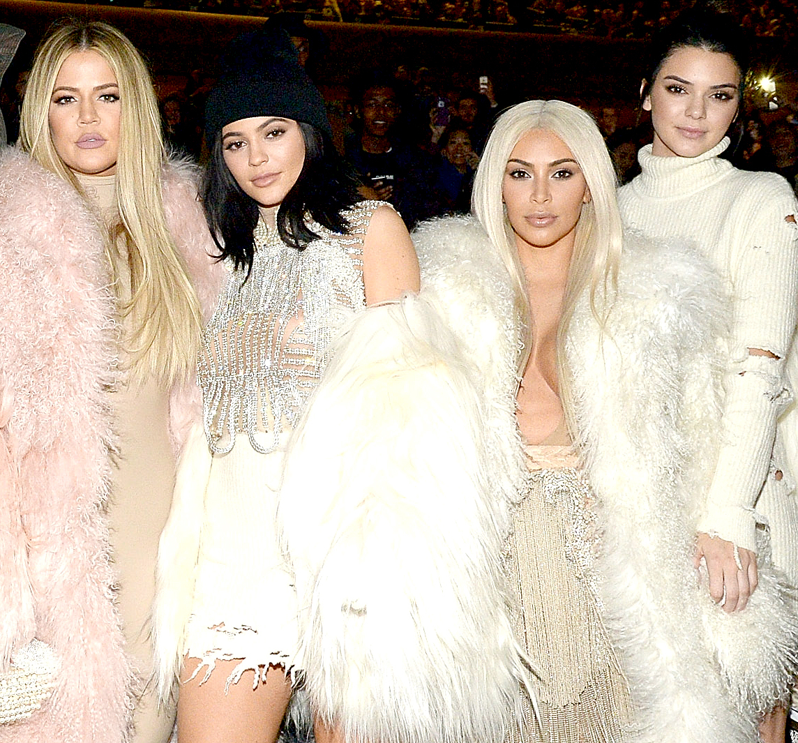 Kardashian jenners zoom 0aec5565 977e 4ed4 b97c 00db0cc7cf3b