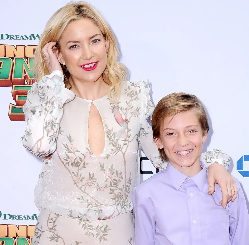 Kate Hudson and son Ryder Robinson arrive at the Premiere of DreamWorks and Twentieth Century Fox's 'Kung Fu Panda 3' at TCL Chinese Theatre on January 16, 2016 in Hollywood, California.