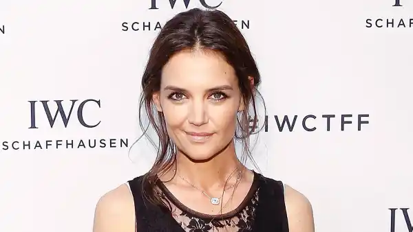 Katie holmes be21d632 b3d9 4016 ba3a 861343a750c9