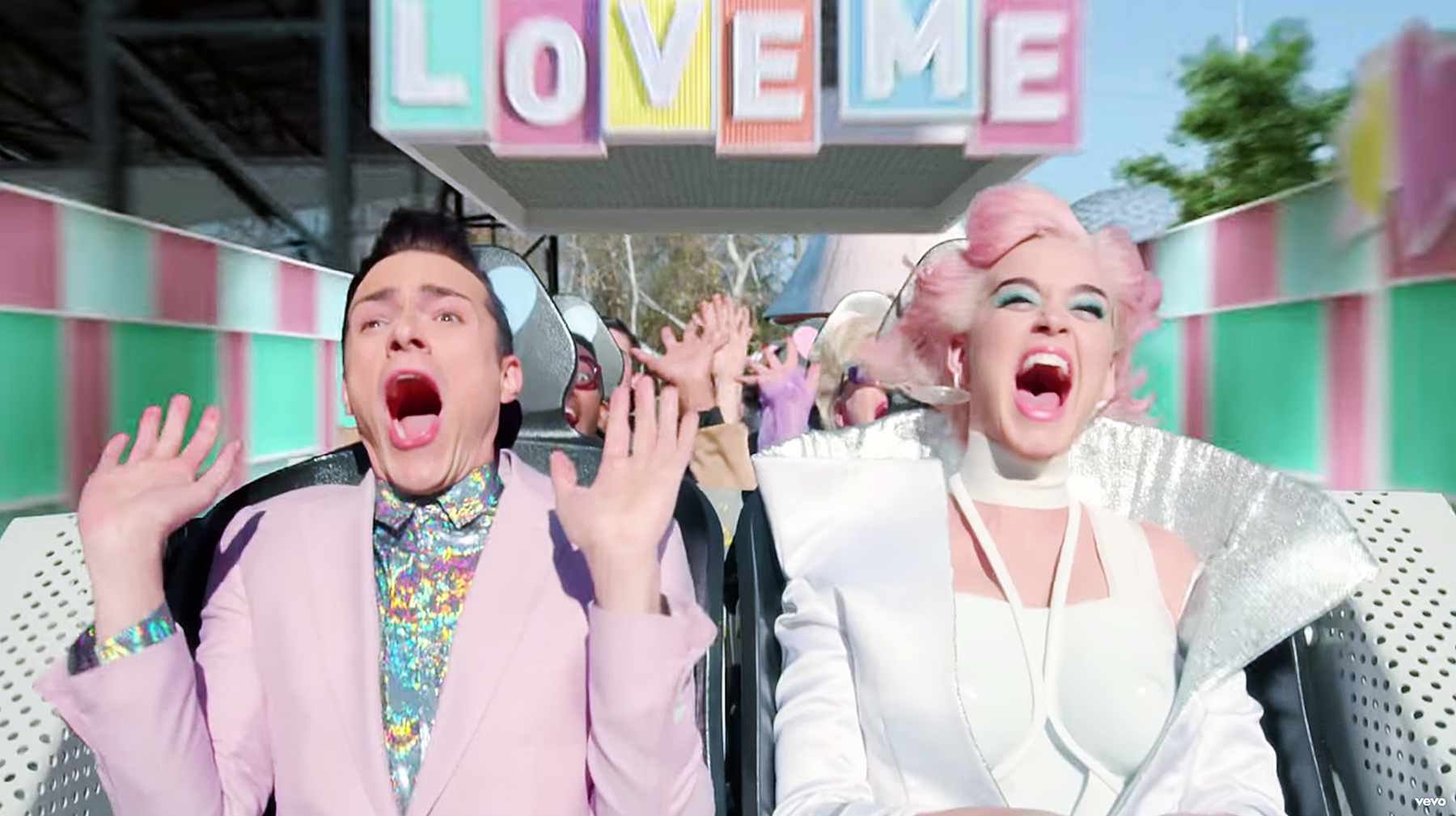 Katy Perry Chained To The Rhythm video