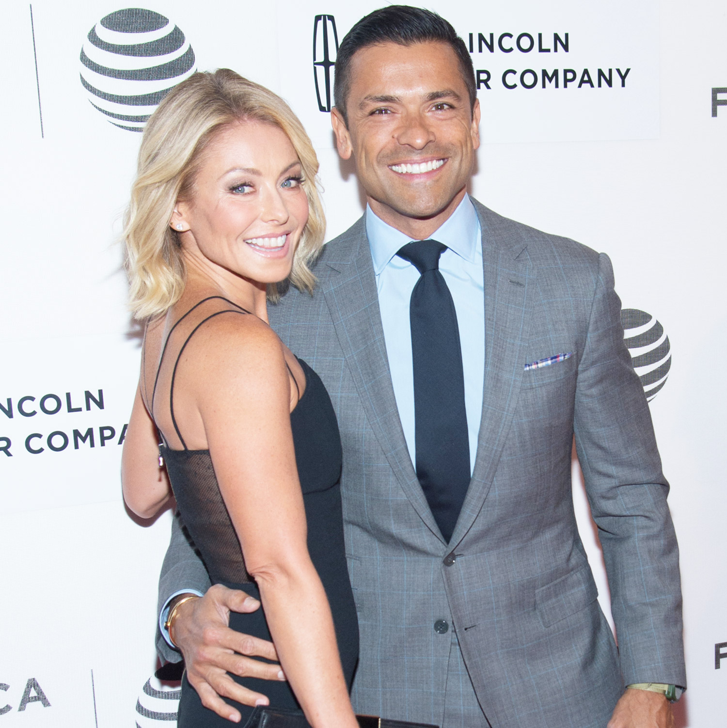 Kelly ripa f96eee1e b415 4a46 8249 45d9a3bdbcdc