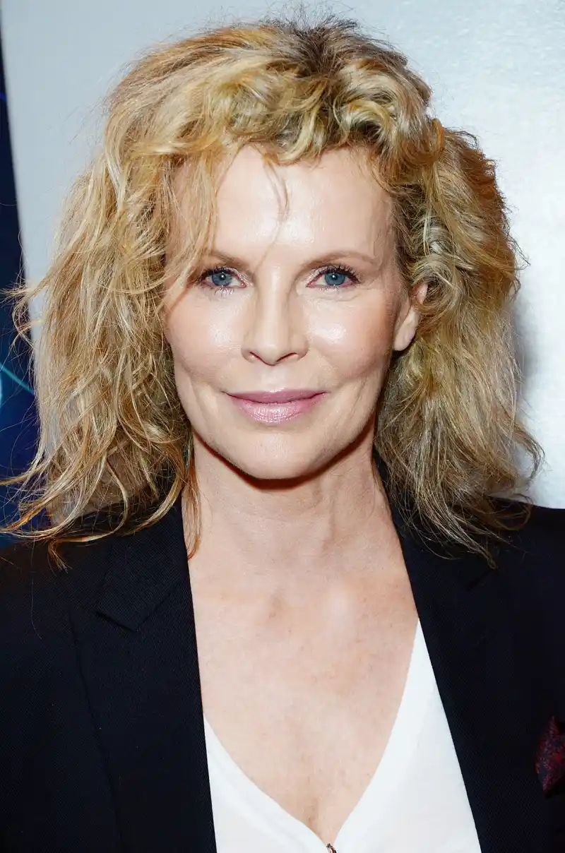 Kim basinger vertical zoom ab2346b6 a4c8 42b3 ada1 558883dc0a7d