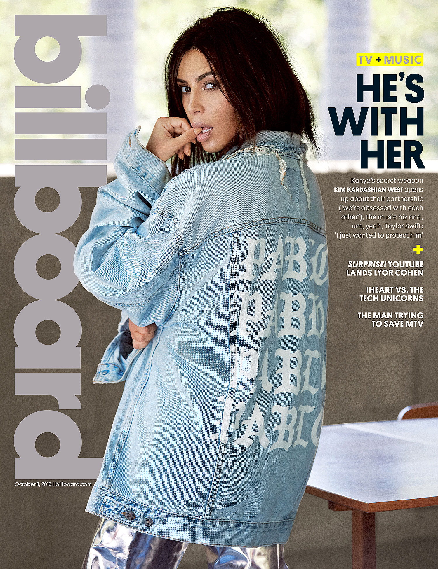 Kim kardashian billboard f2c9411c 8034 48d2 9c51 ca8ff32a9476