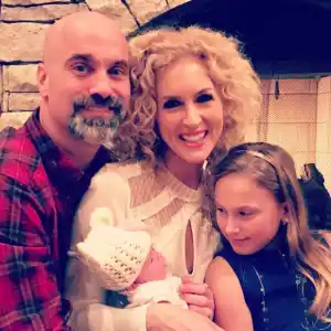 Kimberly schlapman b21f6268 fbae 4686 88ce b46f284f91d0