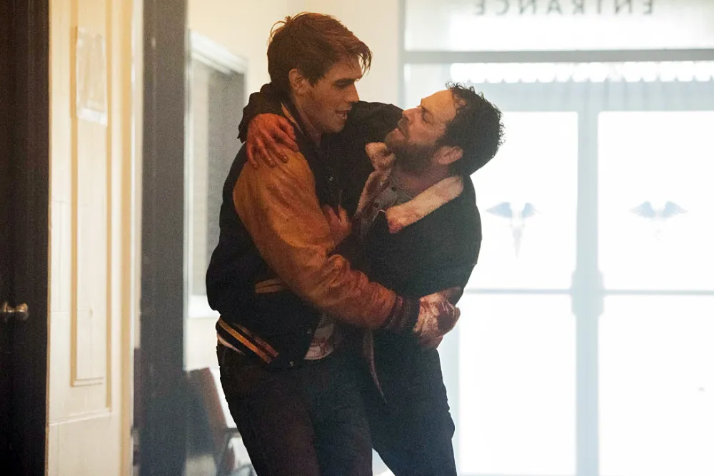 KJ Apa Luke Perry Riverdale