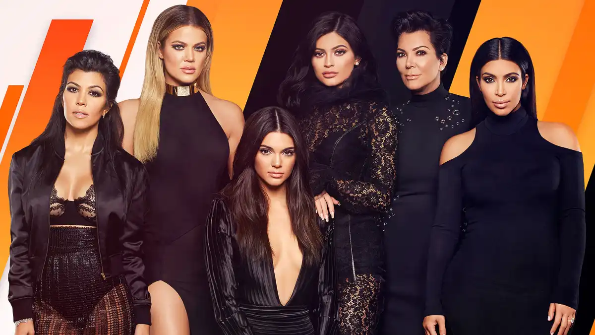 Kourtney Khloe Kendall Kylie Kris Kim Kardashian Jenner