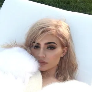 Kylie 5eba9c0e 928d 4066 9a7f c374340c802a