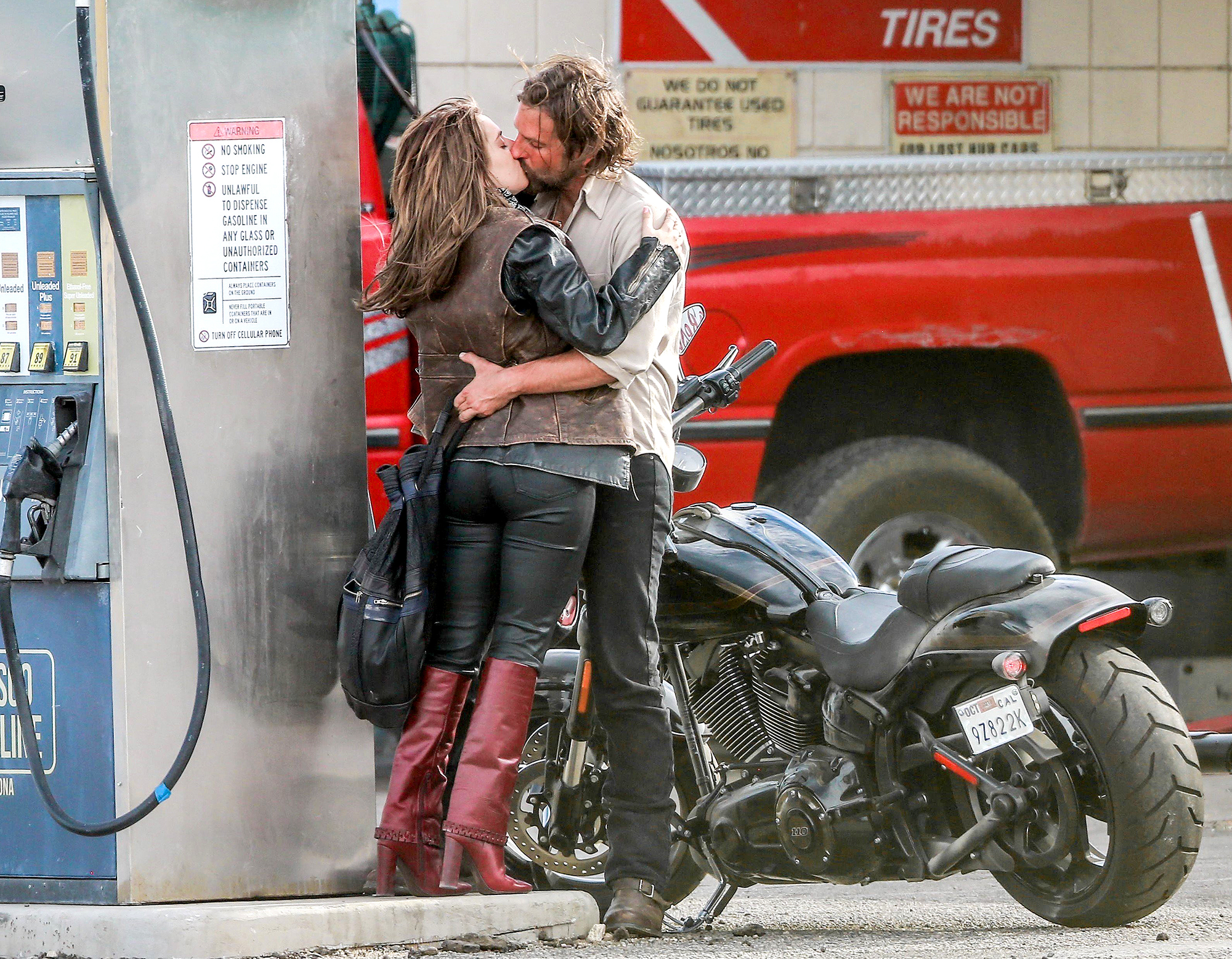 Lady gaga bradley cooper 125a9156 c071 4a5b a5c9 fe4ca6eaa5ba