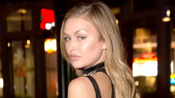 Lala kent zoom 5827d3f6 b034 48e4 8f62 ac46067eb96a