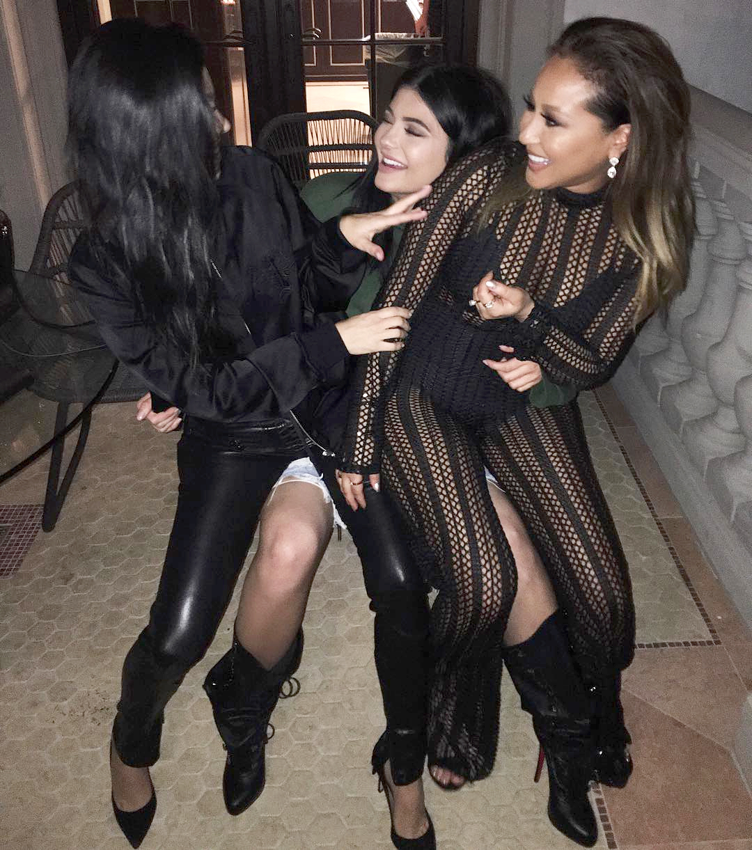 Laughing zoom f8cc865c 732d 440e aac6 eff7611cd75c