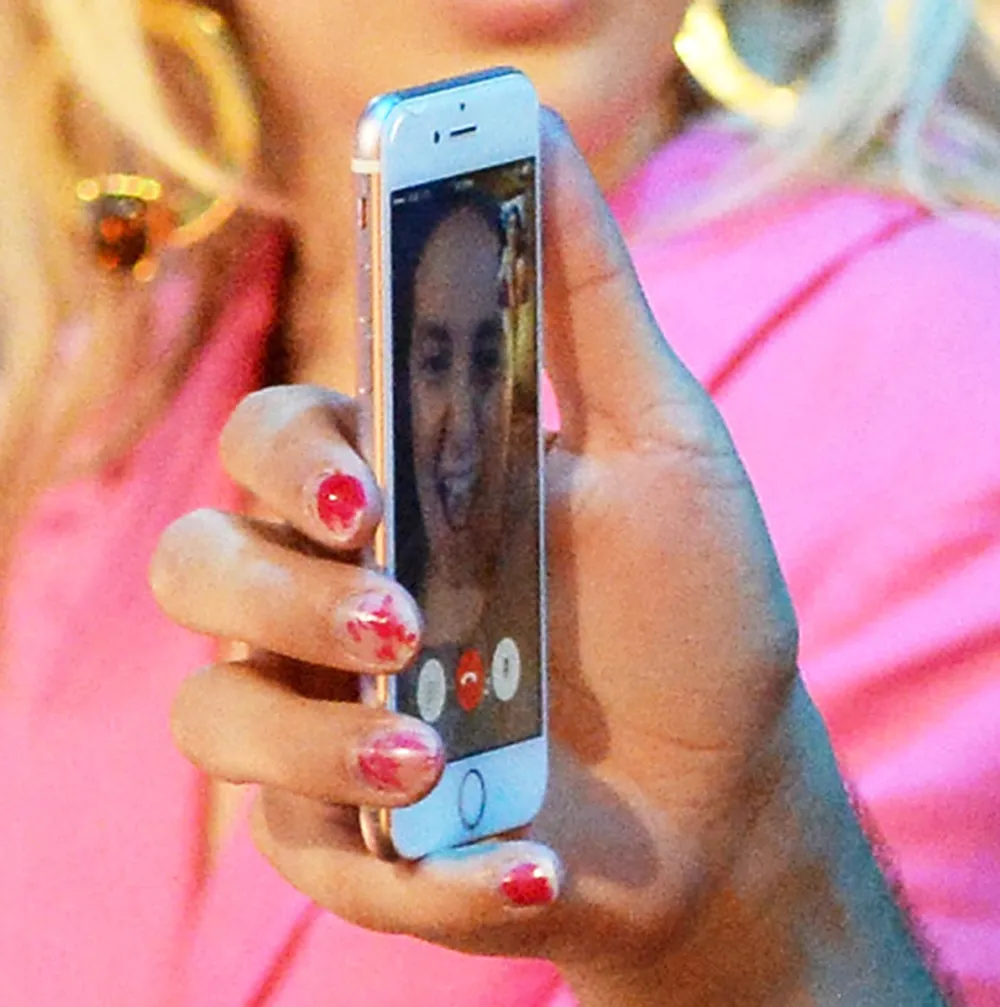 Jack Antonoff MTV VMAs 2017 Lena Dunham facetime