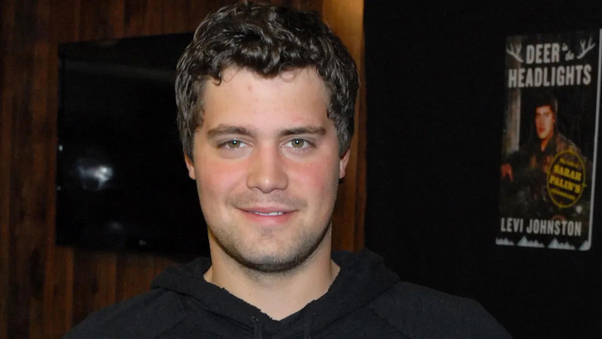 Levi Johnston at his book promotion event in 2011