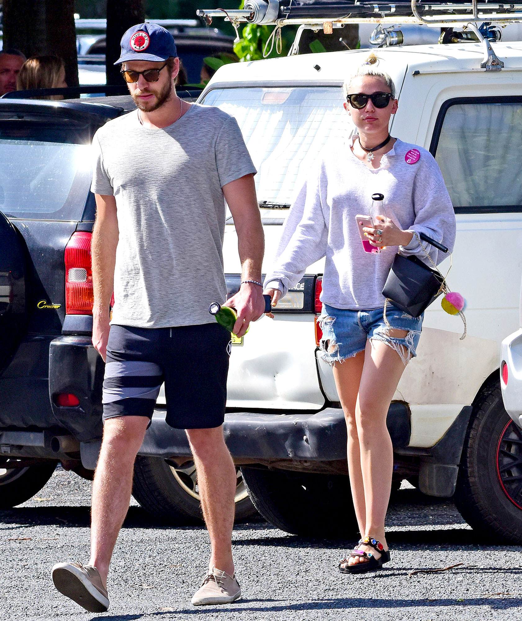 Liam hemsworth miley cyrus bf926825 ad2b 4751 b53a 615a5400620c