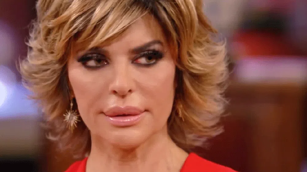 Lisa Rinna RHOBH reunion crying