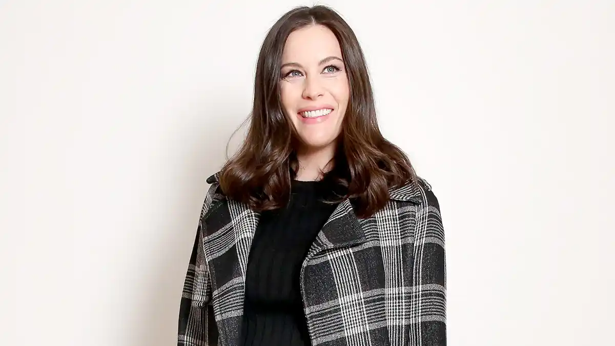 Liv Tyler attends the Proenza Schouler fashion show during Fall 2016 New York Fashion Week.