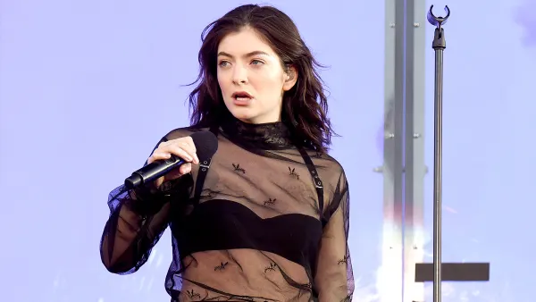 Lorde 2 b70d9cfb f479 4c75 a278 6011ccd8effd