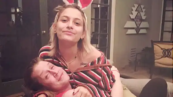 Macaulay culkin paris jackson 9cf04e3c 547e 4a7b a035 b1456e22c7f7