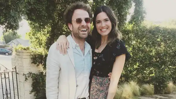 Mandy moore taylor goldsmith engaged e4b68c97 61fe 4590 a86c e83691cc7649