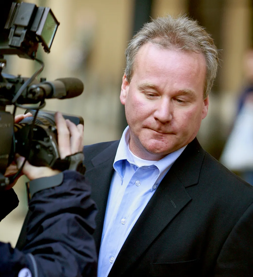 Michael David Barrett leaves the Metropolitan Correctional Center after posting bond on October 5, 2009 in Chicago, Illinois.