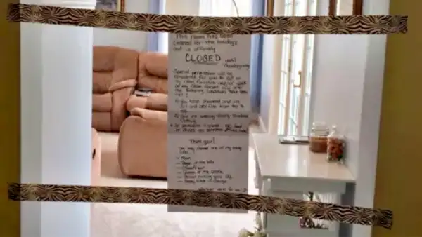 Living Room Thanksgiving Note