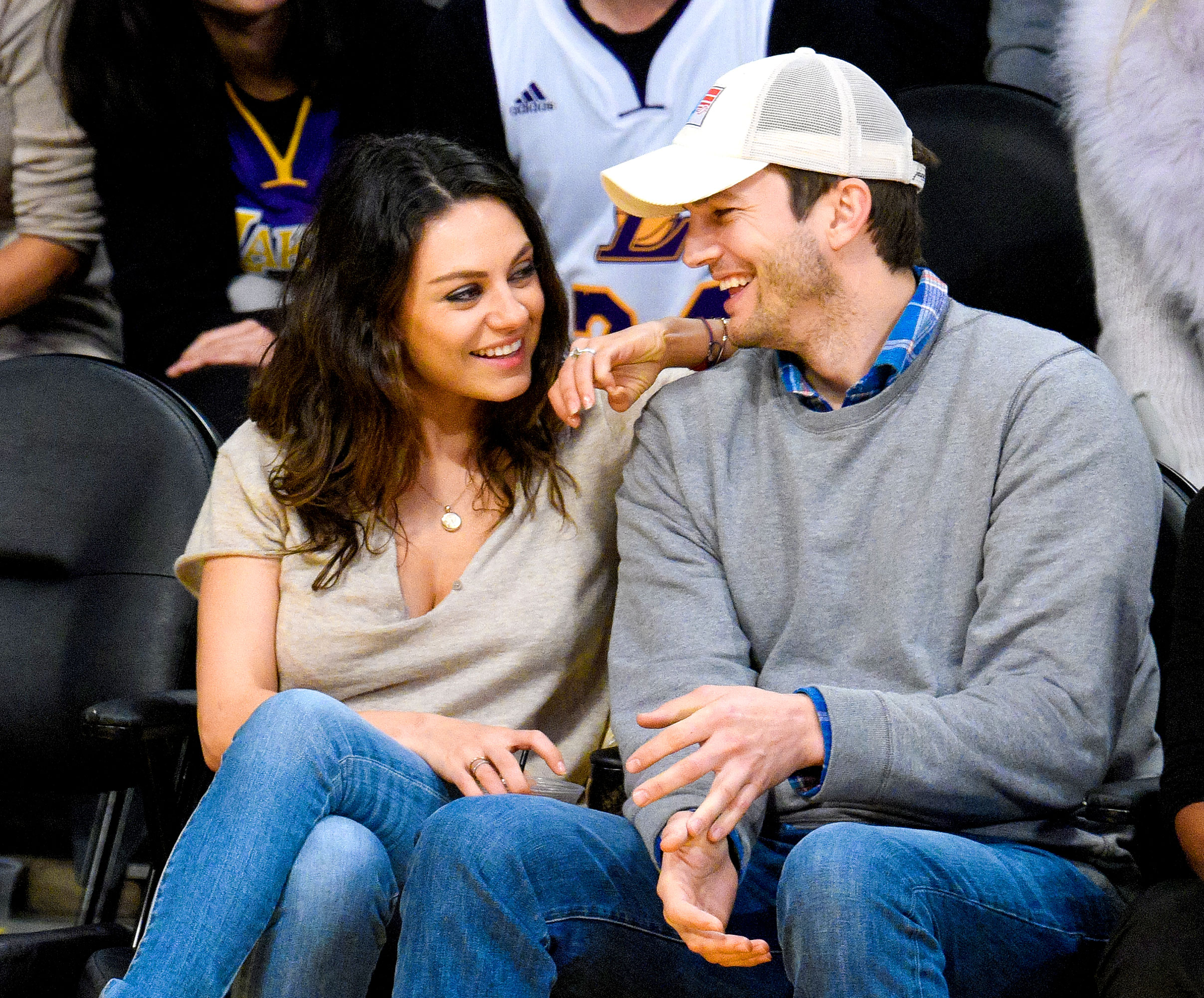 Ashton Kutcher Mila Kunis