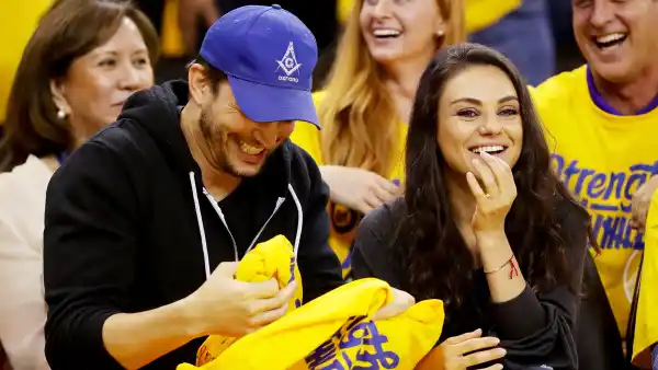 Mila Kunis Ashton Kutcher