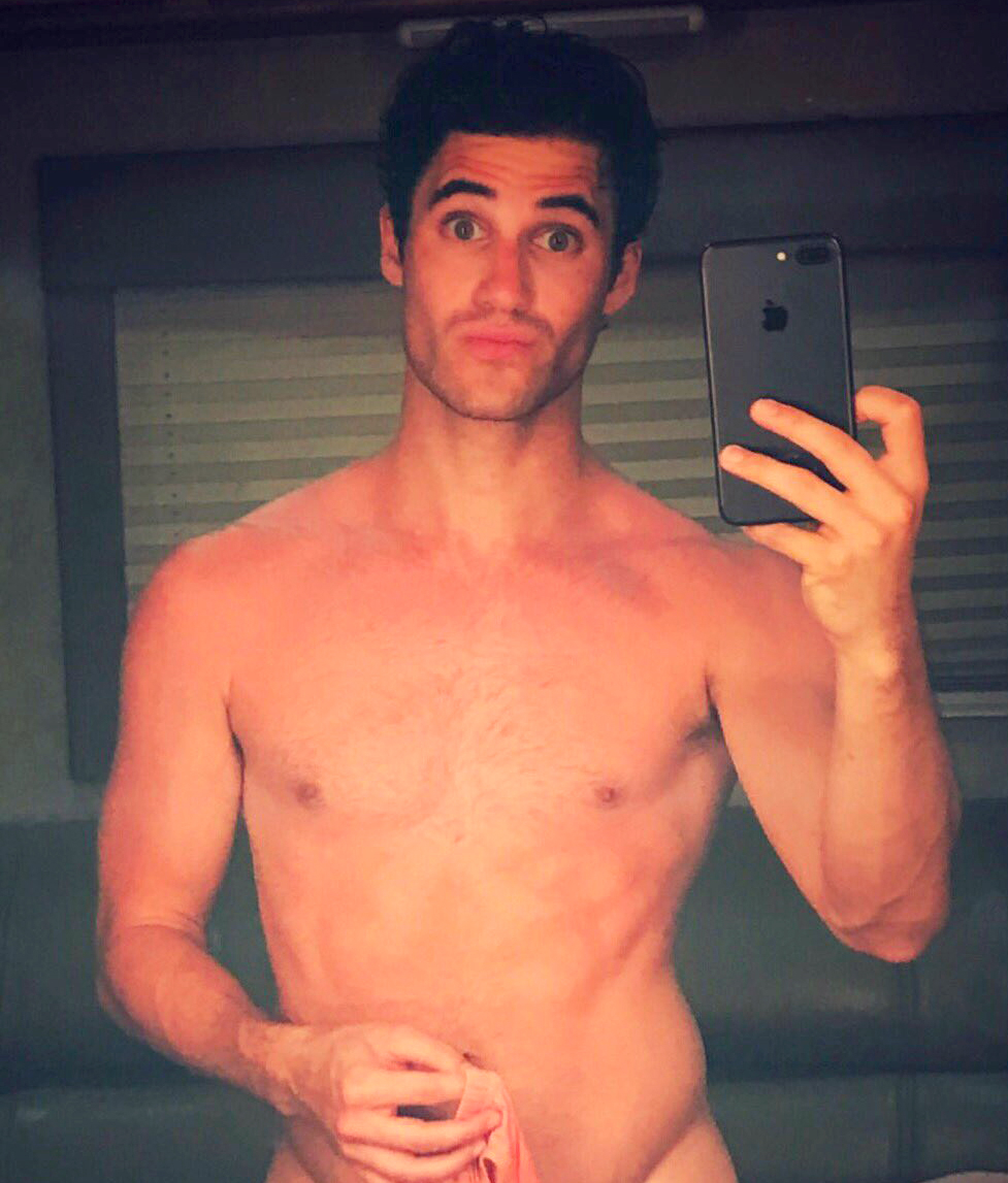 Naked darren criss fc09a870 b71d 4bc1 853b 9dd9b9c88af8