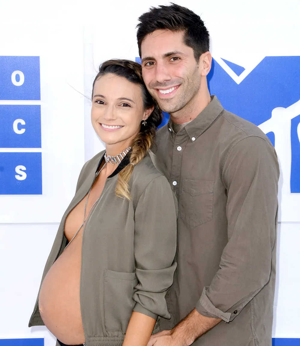 Nev Schulman and Laura Perlongo attend the 2016 MTV Video Music Awards.