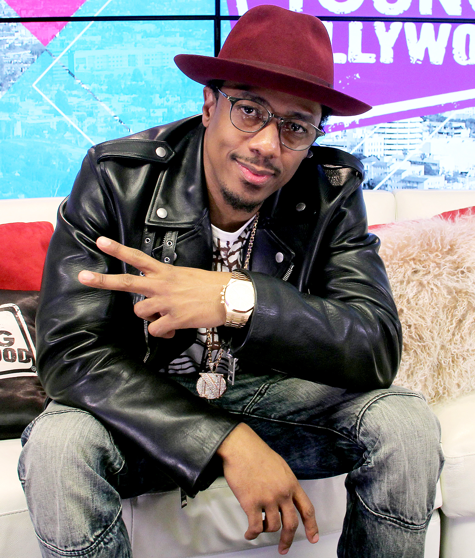 Nick Cannon visits the Young Hollywood Studio on January 15, 2016.