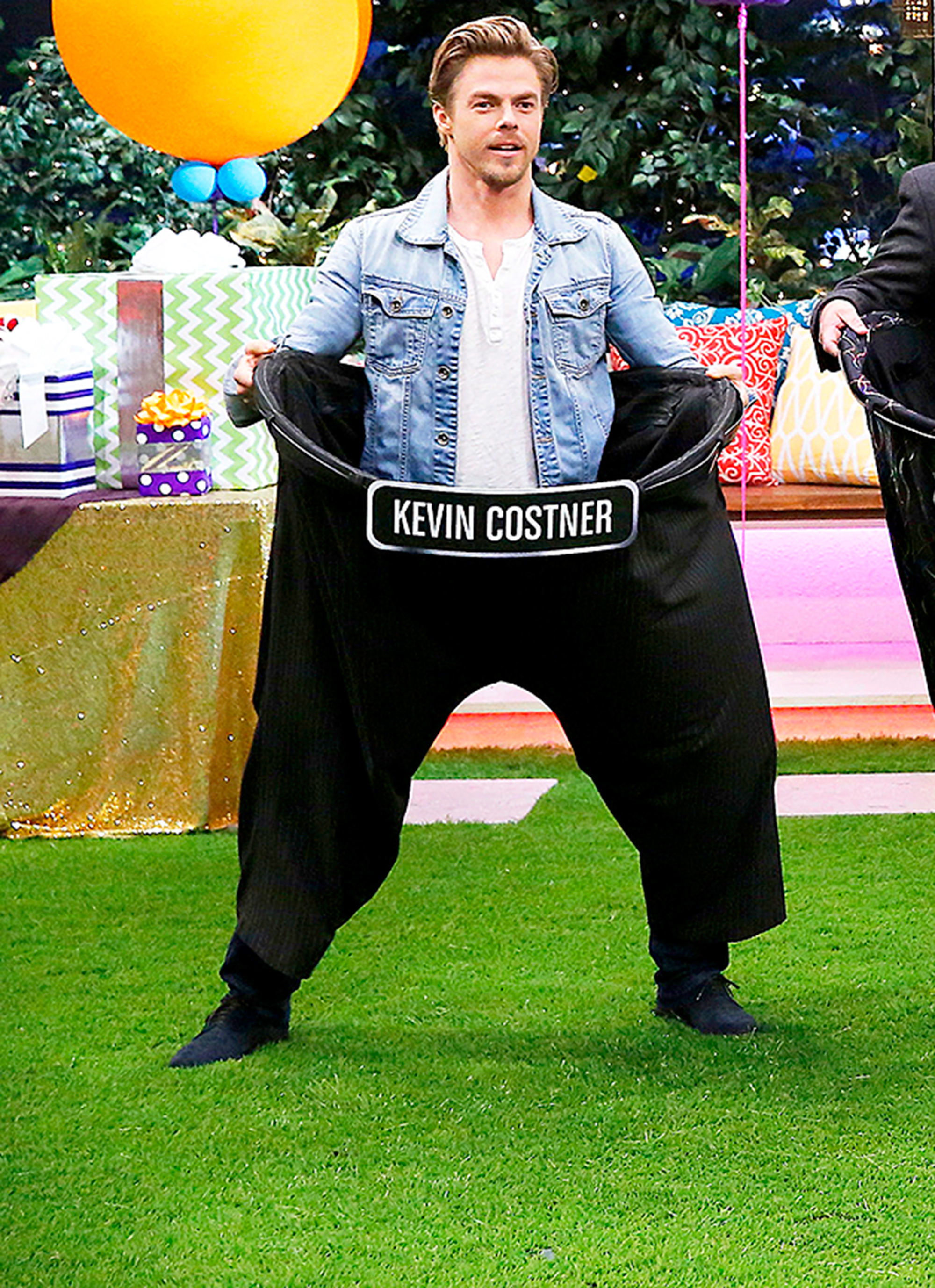 Derek Hough Hollywood Game Night