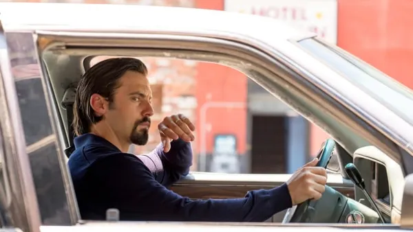 Nup_179168_1011_milo ventimiglia this is us zoom fe080913 bc34 4d72 8b32 869ca684d25f