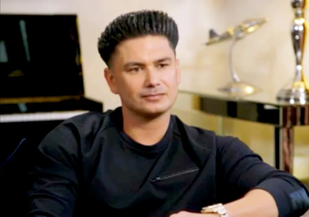 Pauly D Hollywood Medium